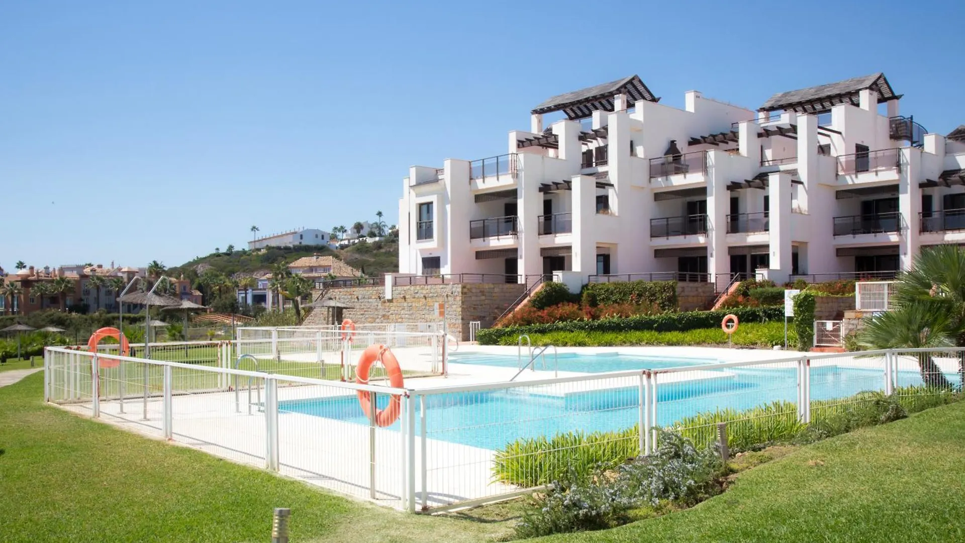 Beachfront Penthouse Luxury Bahia de Casares 0*,  Spanyolország