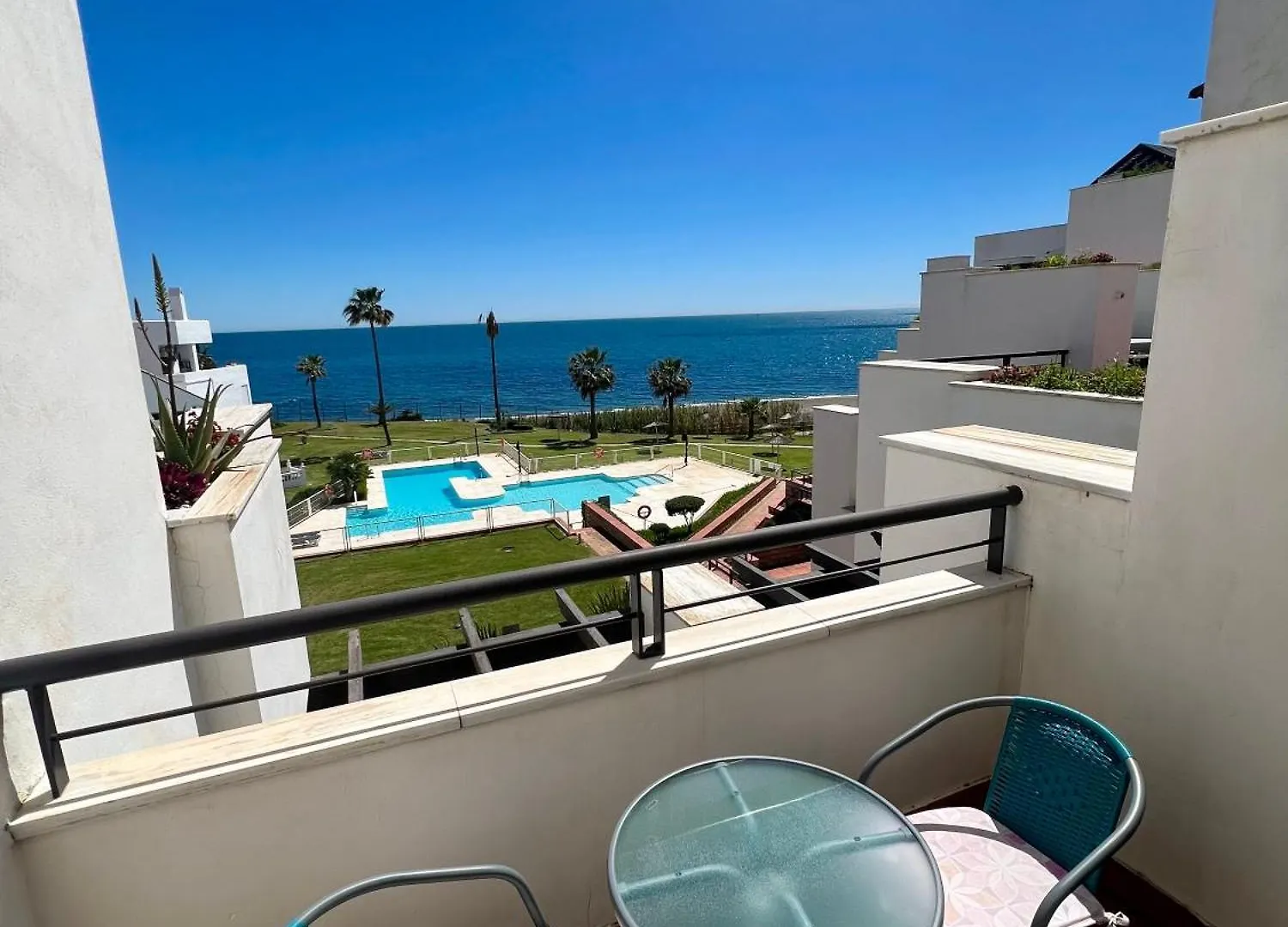 Beachfront Penthouse Luxury Bahia de Casares Espanha